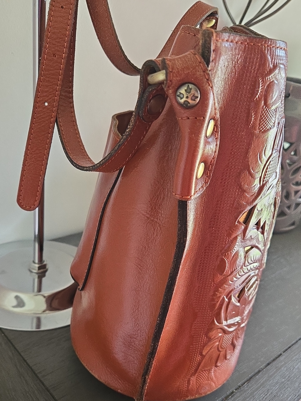 Patricia Nash Lavello Leather Bucket Bag - Rust Brown/Gold Lining - Picture 3 of 13